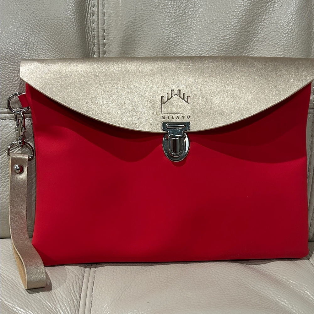 Milano Scarlet and Champagne Wristlet